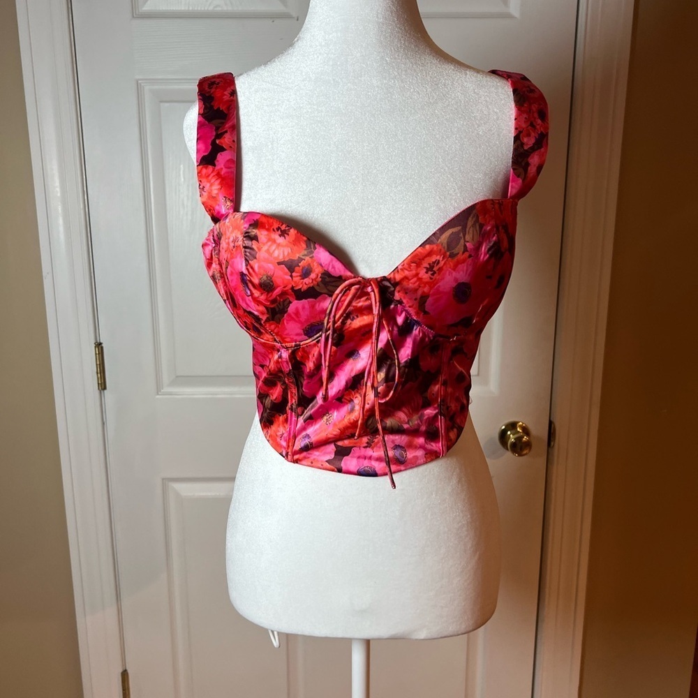 Fashion Nove Womens Size Small Maribelle Fuschia Floral Lace Up Corset Top NWT